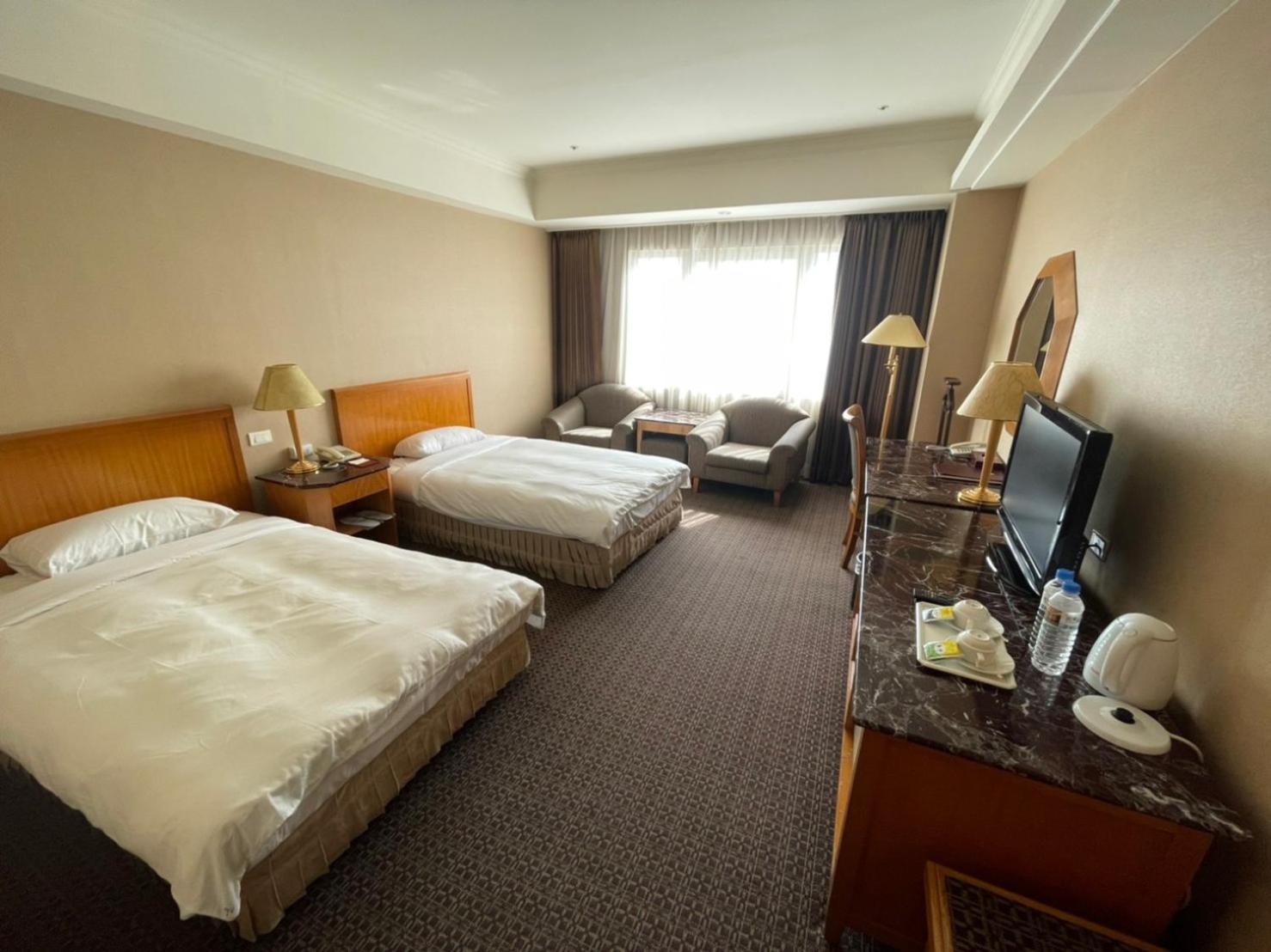 Chuto Plaza Hotel Taoyuan Bagian luar foto