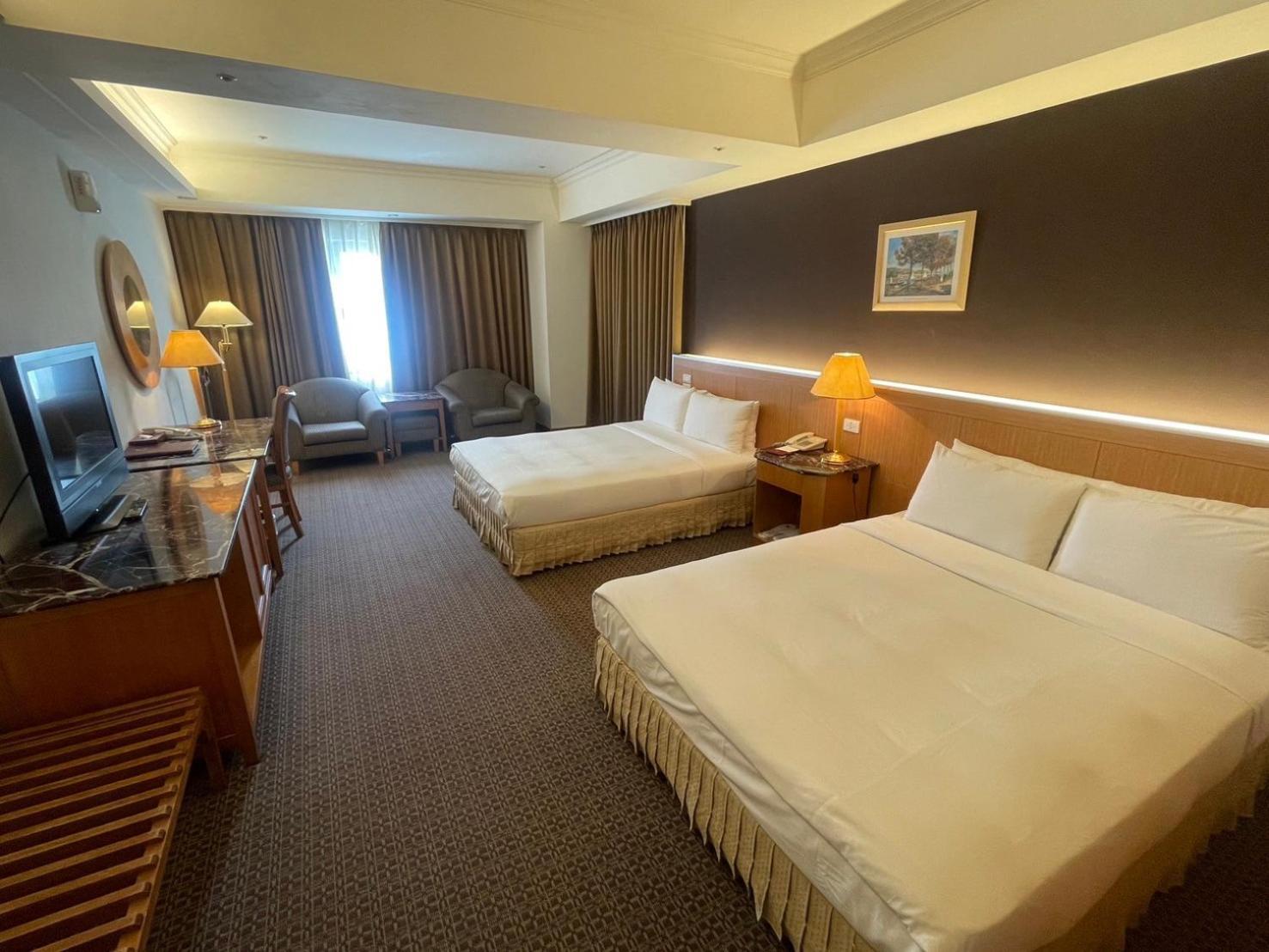 Chuto Plaza Hotel Taoyuan Bagian luar foto