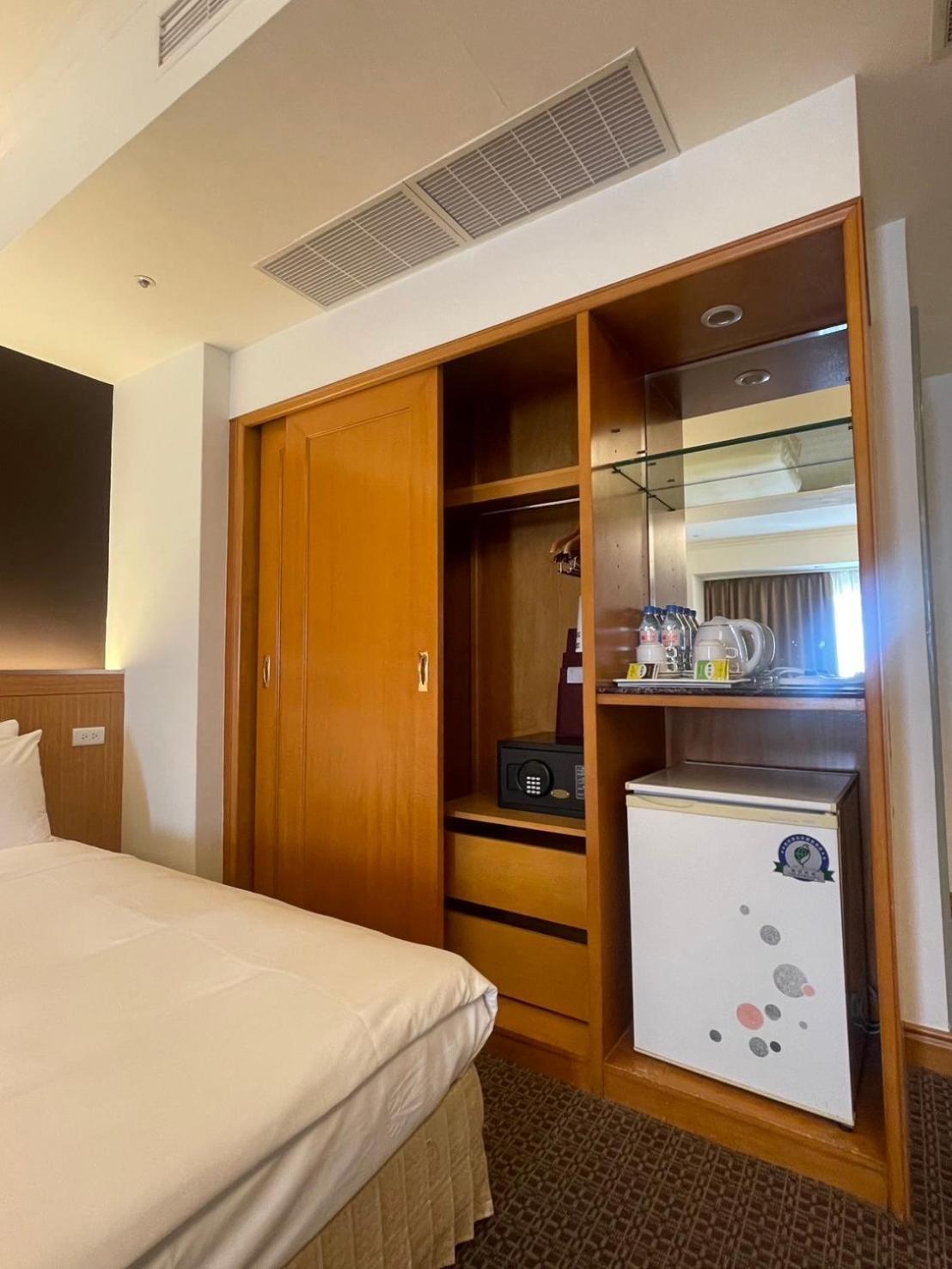 Chuto Plaza Hotel Taoyuan Bagian luar foto